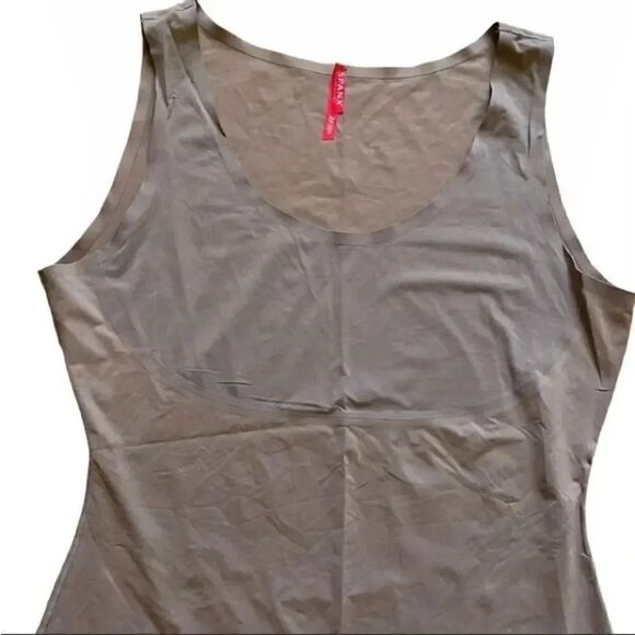 Spanx Microfiber Tan Lightweight Breathable Non-Compression Shaper Tank Top XL - Picture 3 of 11